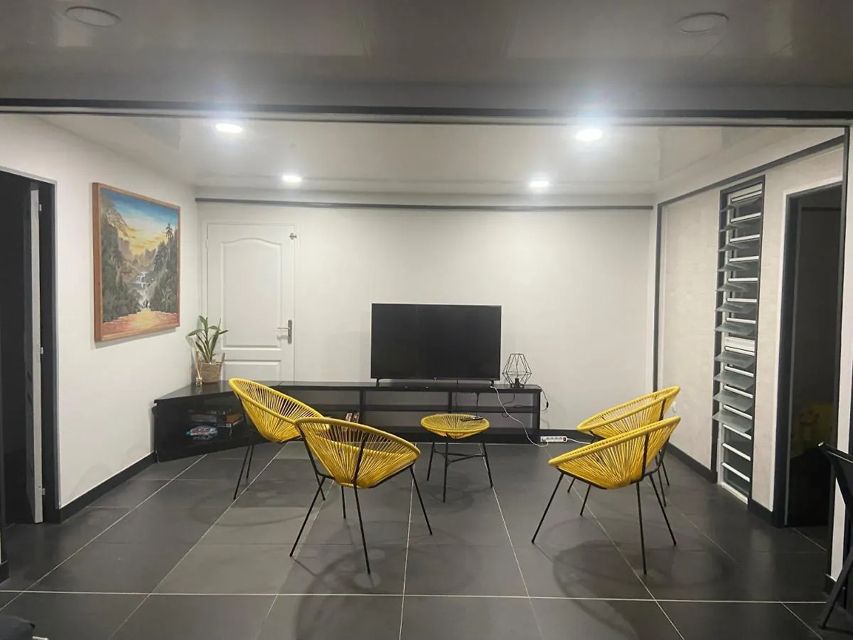 公寓 Location Vacances Sur Morne Ventile Avec Vue Mer En Martinique 勒罗贝尔 马提尼克