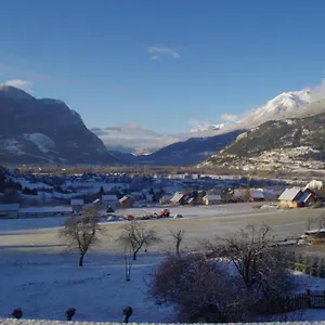https://le-chant-du-guil.fr-provencehotel.com